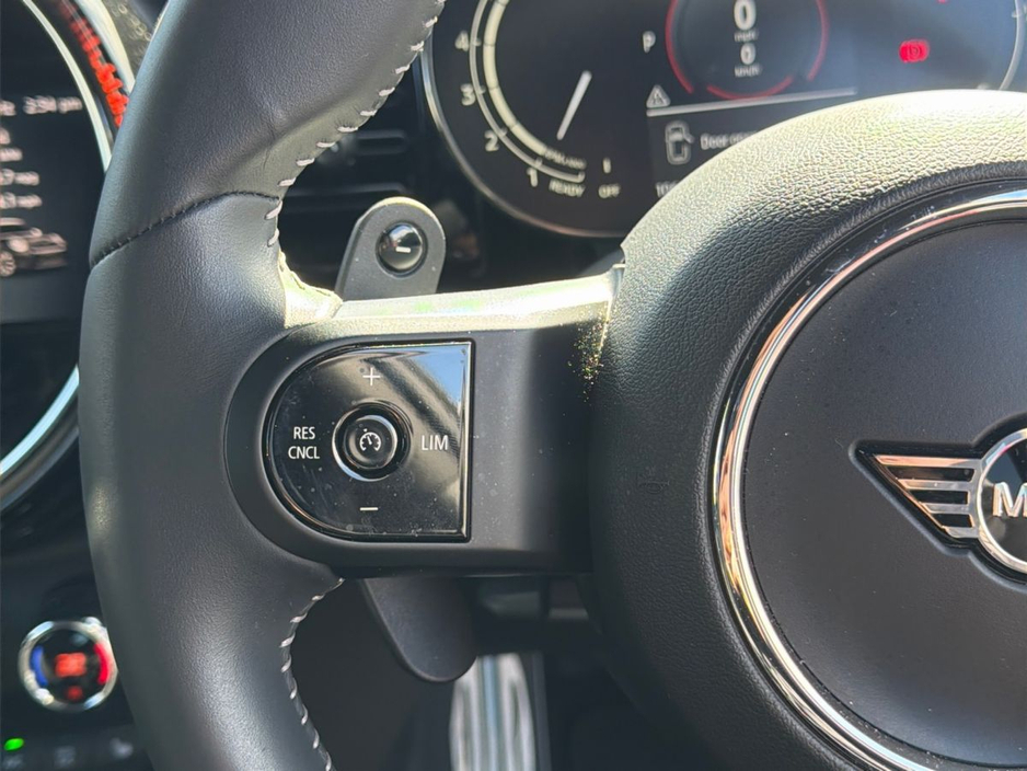 2024 MINI Hatch 2L Petrol For Sale Images