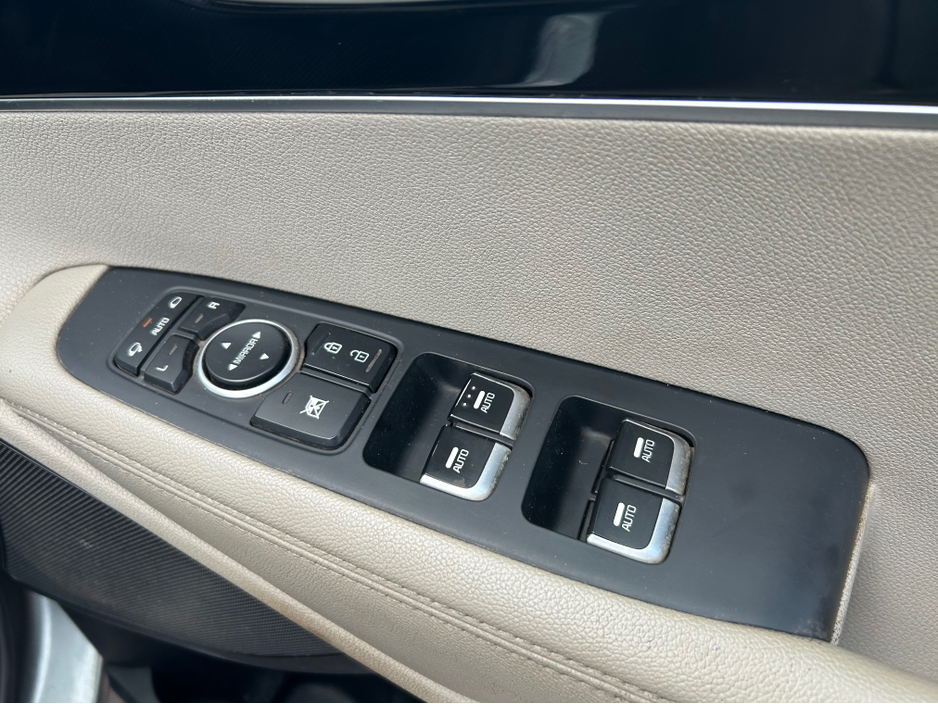2016 Kia Sorento 2.2L Diesel For Sale Images