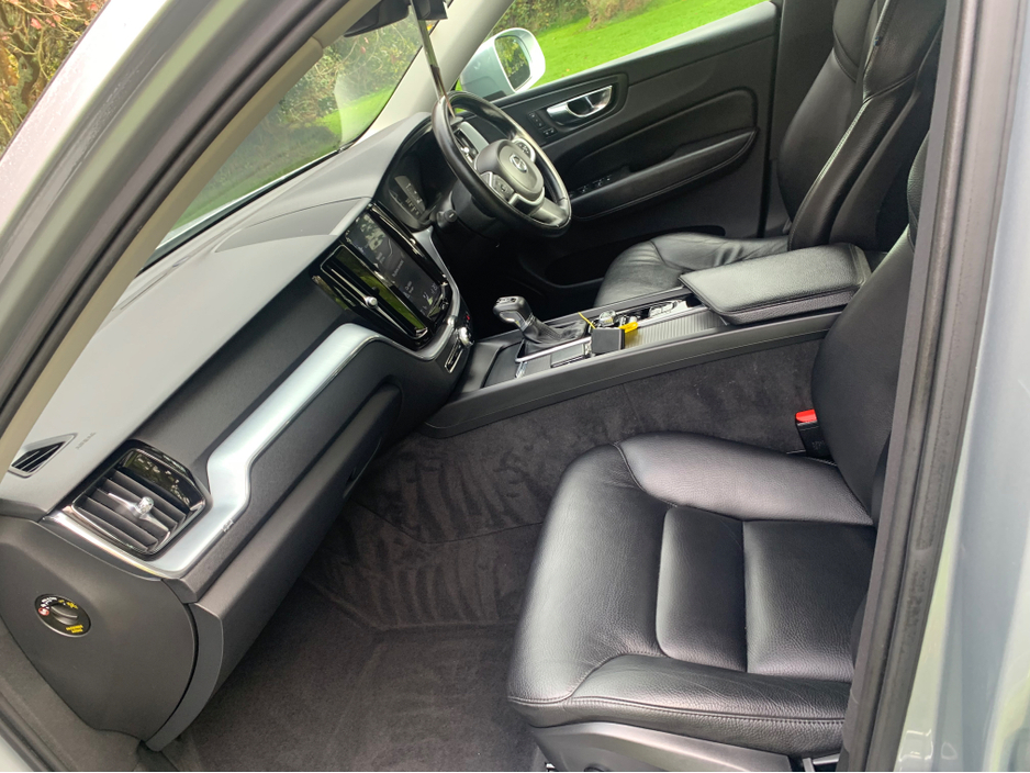 2018 Volvo XC60 2L Diesel For Sale Images