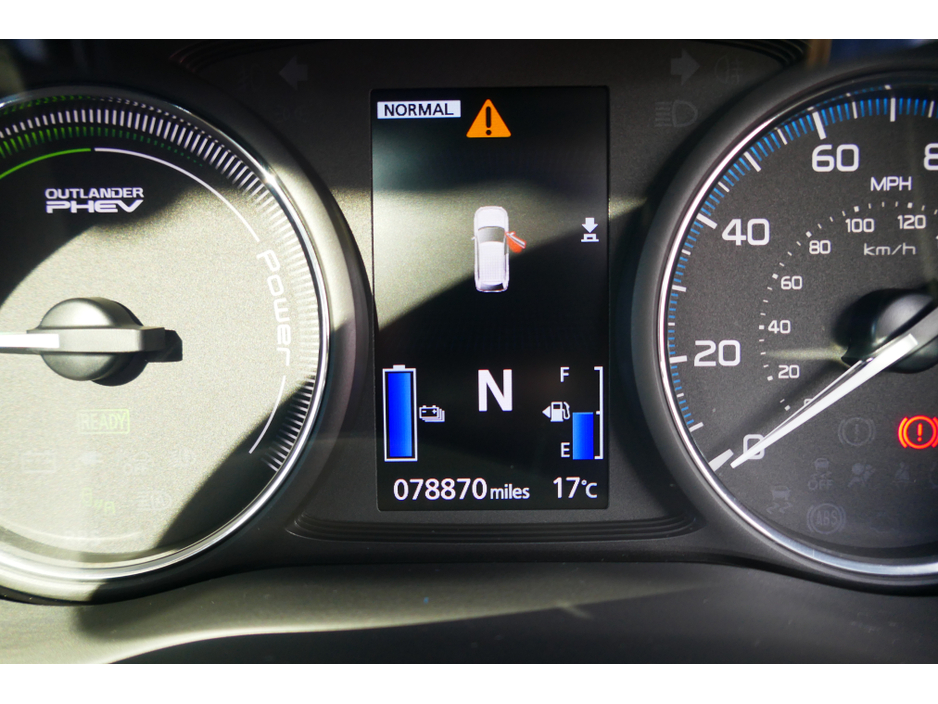 2017 Mitsubishi Outlander 2L Petrol Plug-in Hybrid For Sale Images