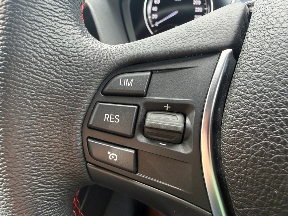 BMW 1 Series SPORT 150BHP 2.0 AUTOMATIC *REAR VIEW CAMERA, 16 " ALLOYS, PARKING SENSORS FRONT & REAR, CRUISE CONTROL, 3 STAGE HEATED SEATS, FACTORY FITTED PRIVACY GLASS, DUAL ZONE CLIMATE CONTROL, PUSH START/STOP* — thumbnail 14