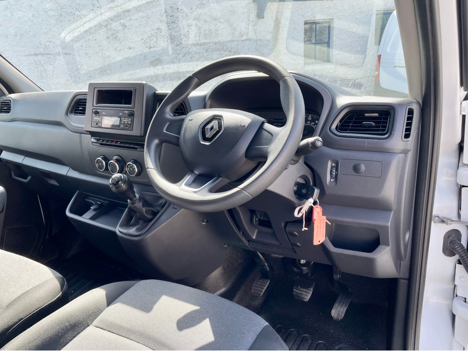 2022 Renault Master 2.3L Diesel For Sale Images