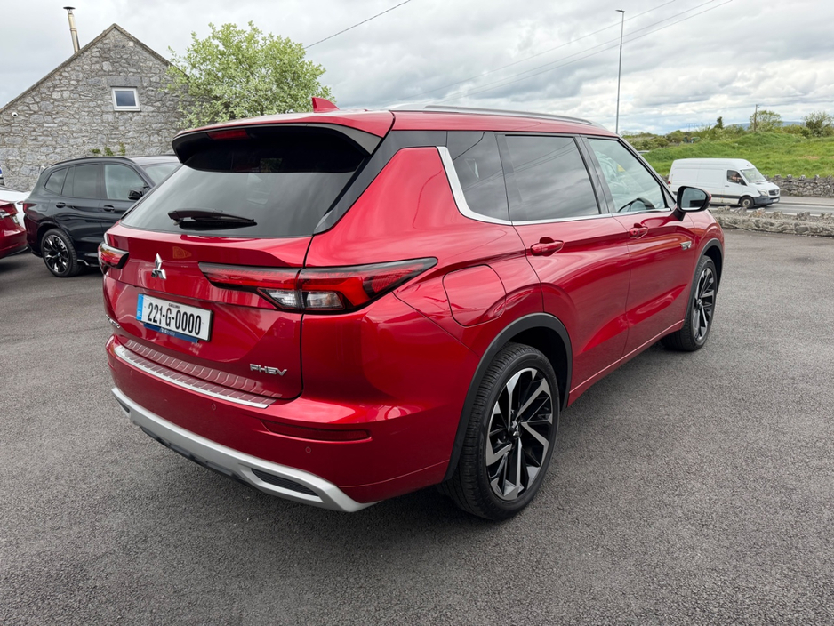 2022 Mitsubishi Outlander 2.4L Petrol Plug-in Hybrid For Sale Images