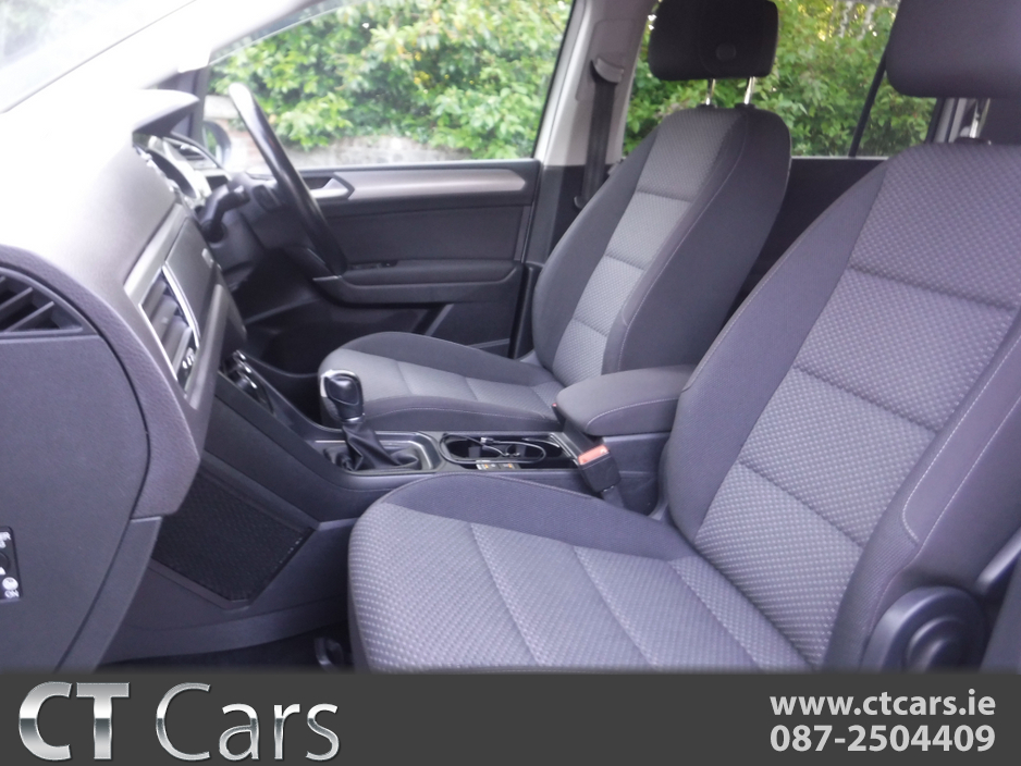 2018 Volkswagen Touran 1.4L Petrol For Sale Images