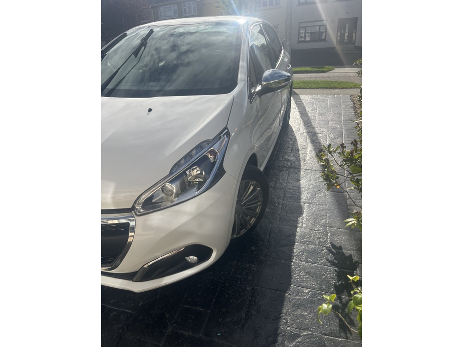 Peugeot 208 ALLURE 1.2 82 ECOMATIQUE S STT 4 — thumbnail 7
