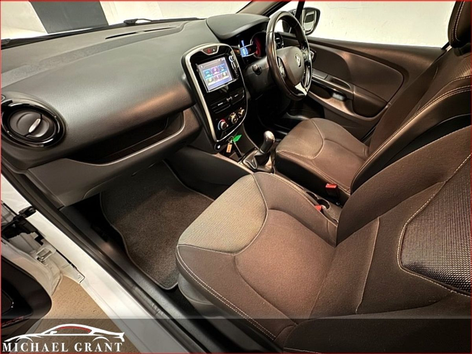 2014 Renault Clio 1.1L Petrol For Sale Images