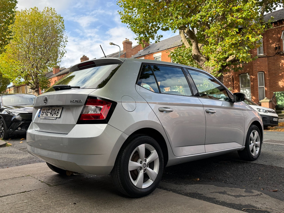 2015 Skoda Fabia 1L Petrol For Sale Images