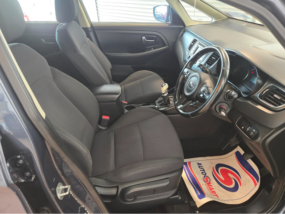 2014 Kia Carens 1.7L Diesel For Sale Images