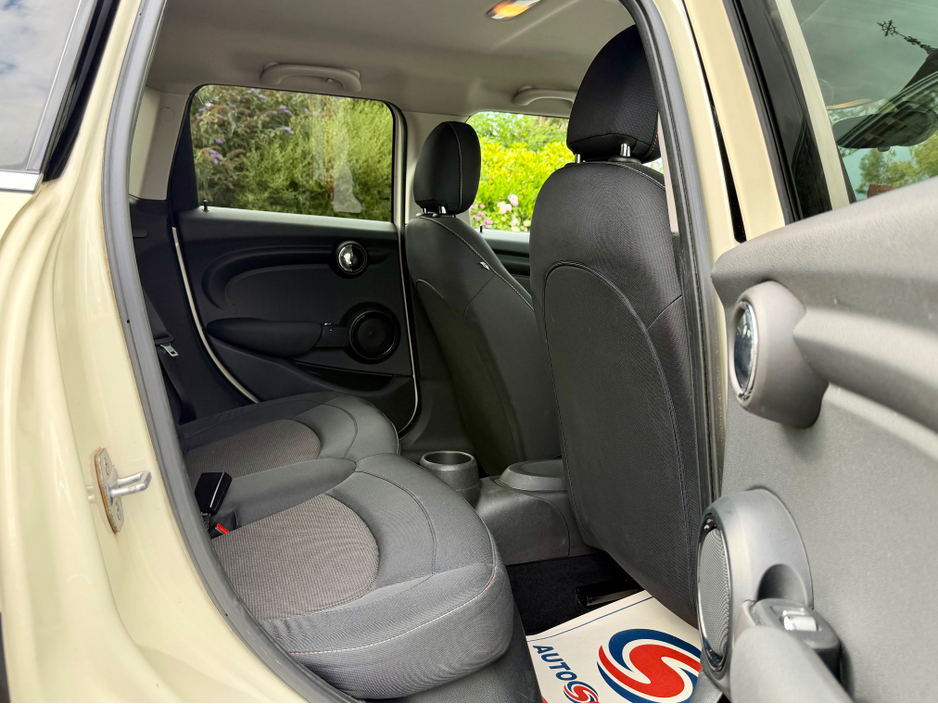 2015 MINI Hatch 1.5L Petrol For Sale Images