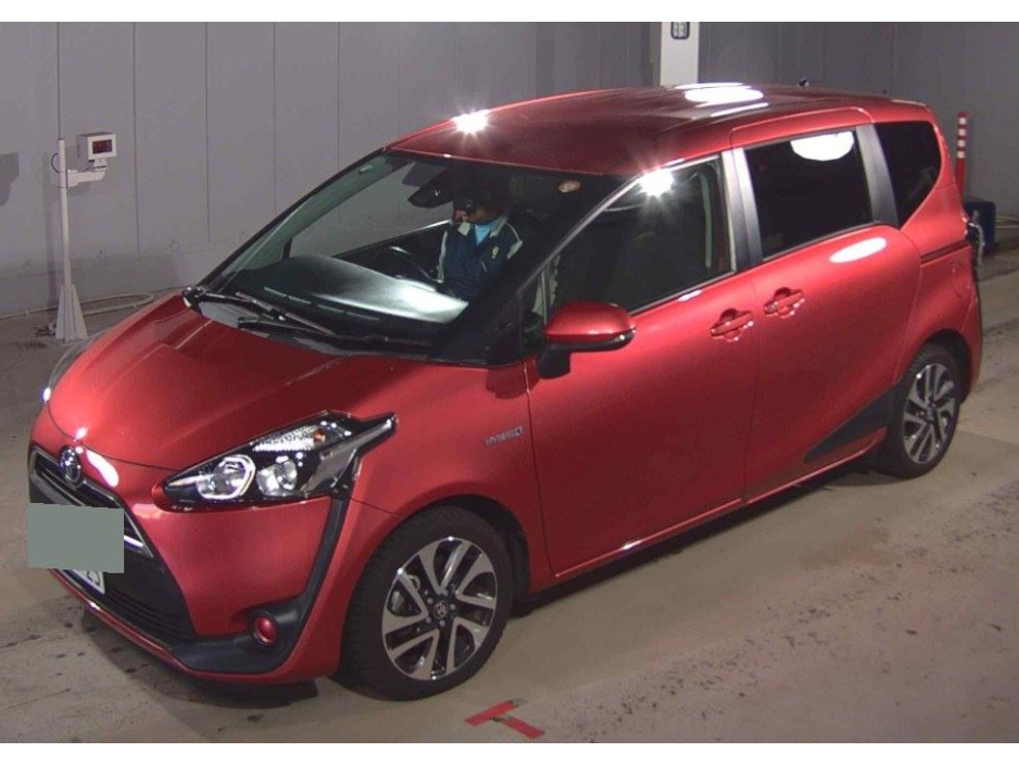 Toyota Sienta 1.5 Petrol Hybrid X Auto
