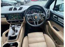 2023 Porsche Cayenne 3L Petrol Plug-in Hybrid For Sale Images
