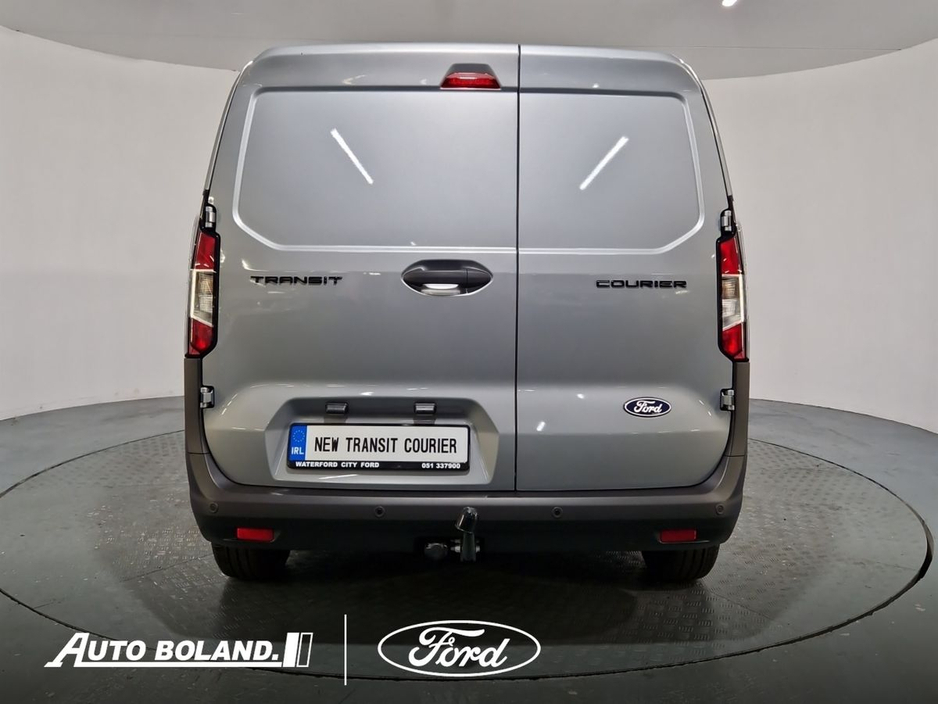 2026 Ford Transit Courier 1.5L Diesel For Sale Images