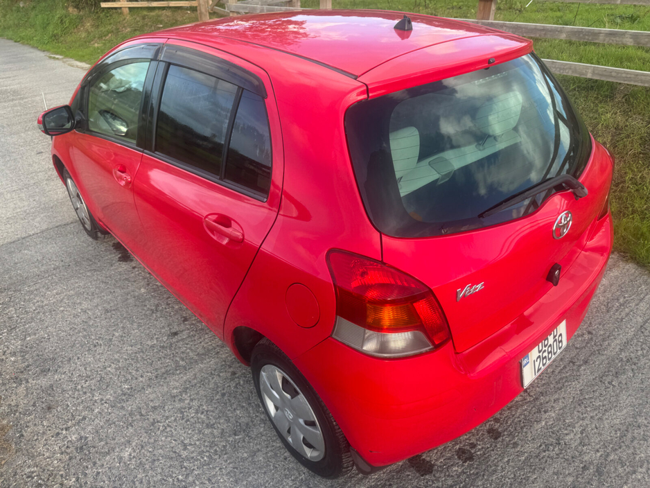 Toyota Vitz 1.0 VVT-i Terra — thumbnail 4