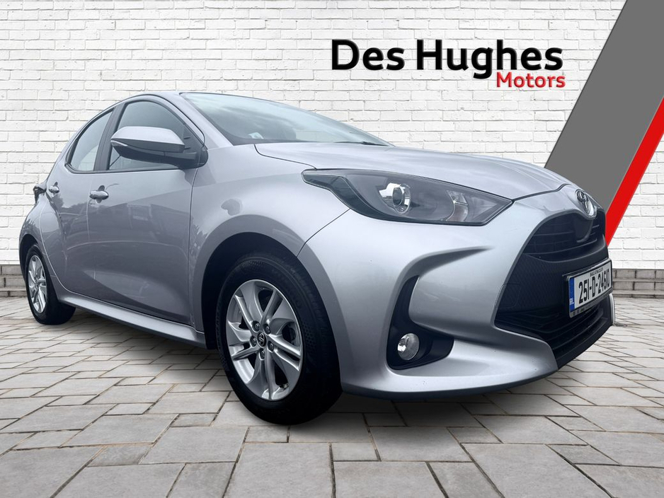 Toyota Yaris Luna Hybrid (Irish Car)