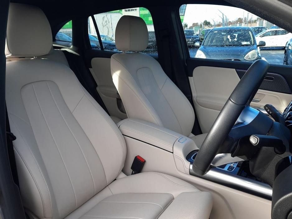 Mercedes-Benz GLA Class GLA 200d Progressive Plus*Beige Leather* — thumbnail 15