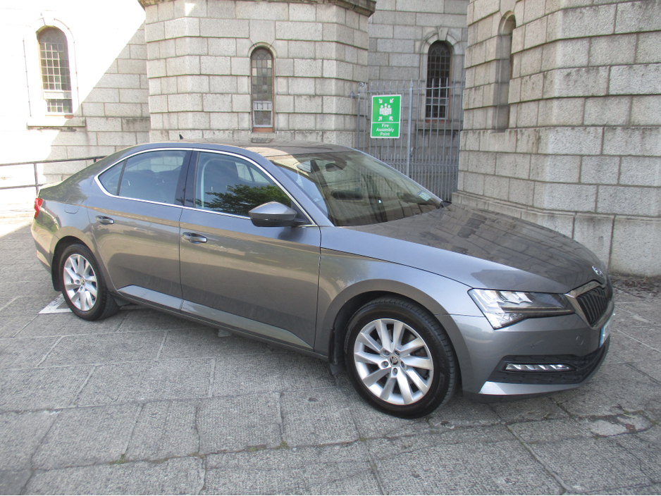 2023 Skoda Superb For Sale Images