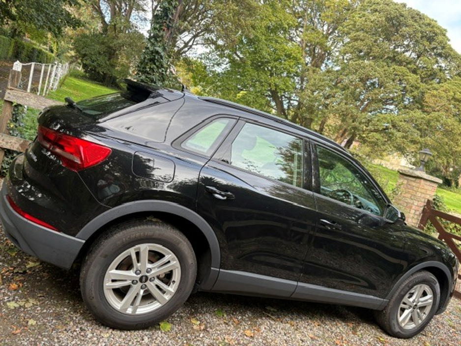 2022 Audi Q3 1.4L Petrol Plug-in Hybrid For Sale Images