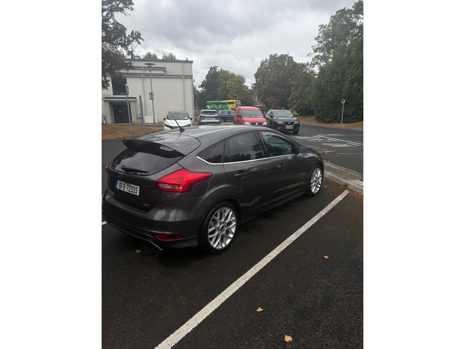 Ford Focus 1.0T ZETEC S ECOBOOST 12 — thumbnail 4