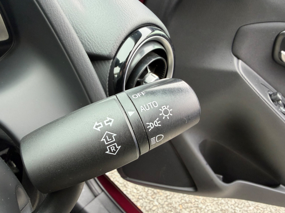 Mazda Demio — thumbnail 24
