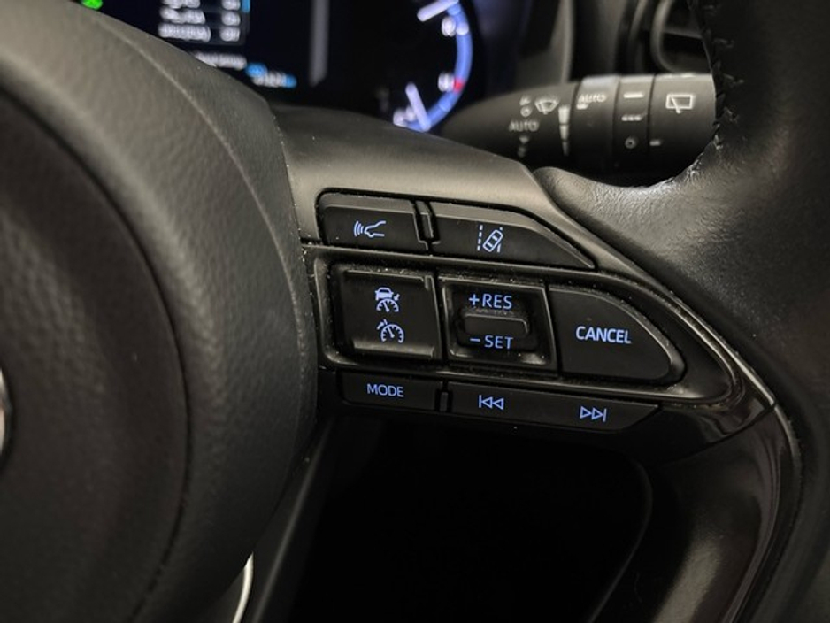 Toyota Yaris Cross LUNA SPORT — thumbnail 13