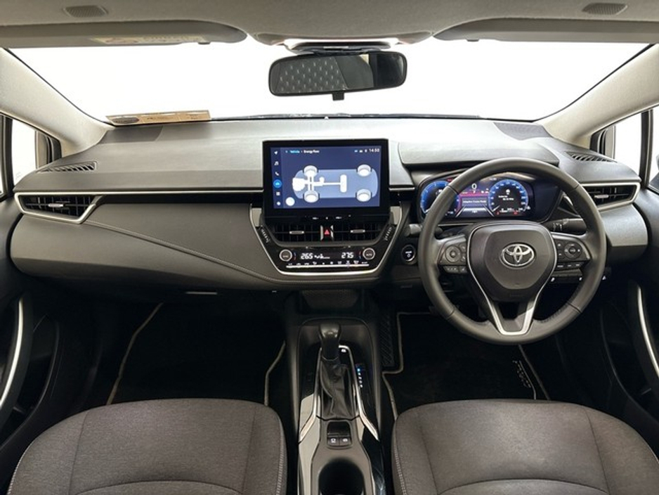 Toyota Corolla Luna Hybrid Saloon — thumbnail 8