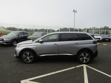2021 Peugeot 5008 1.5L Diesel For Sale Images