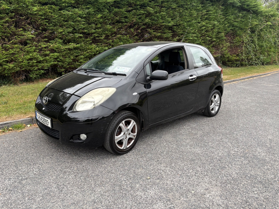 2011 Toyota Yaris 1L Petrol For Sale Images