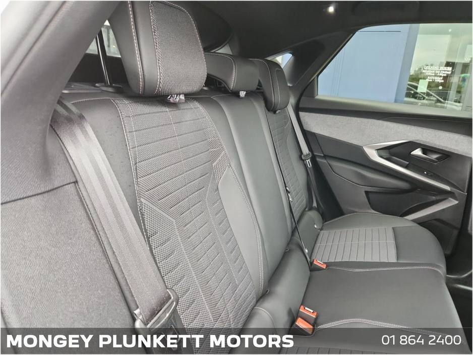 2025 Peugeot 3008 1.2L Petrol For Sale Images