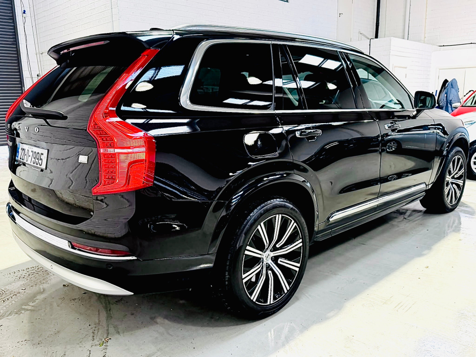 2022 Volvo XC90 2L Petrol Plug-in Hybrid For Sale Images