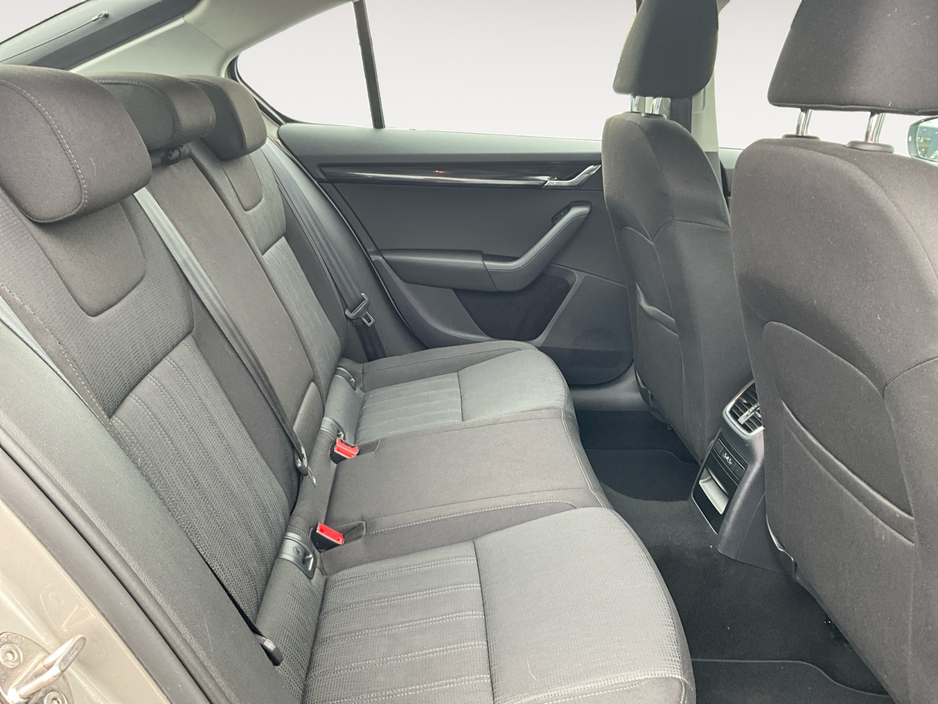 2018 Skoda Octavia 1.6L Diesel For Sale Images