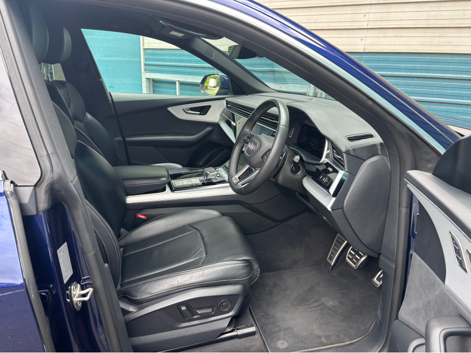 2023 Audi Q8 3.0L Diesel For Sale Images
