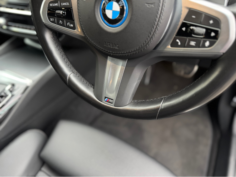 2023 BMW 5 Series 2.0L Petrol Plug-in Hybrid For Sale Images