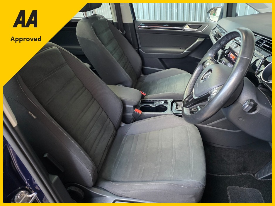 2021 Volkswagen Touran 2L Diesel For Sale Images