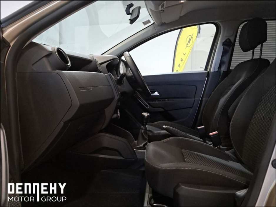 Dacia Duster Blue dCi 115 Comfort , €60.98 p/w — thumbnail 5