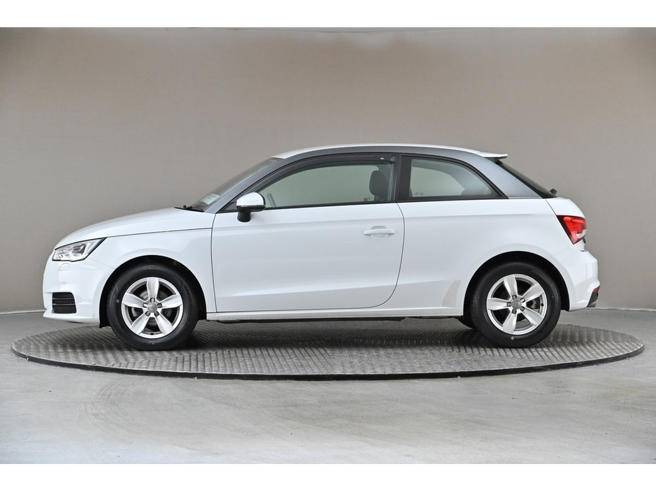 Audi A1 1.0 TFSI S-TRONIC 3DR SPORTBACK *PARK SENSORS* — thumbnail 5