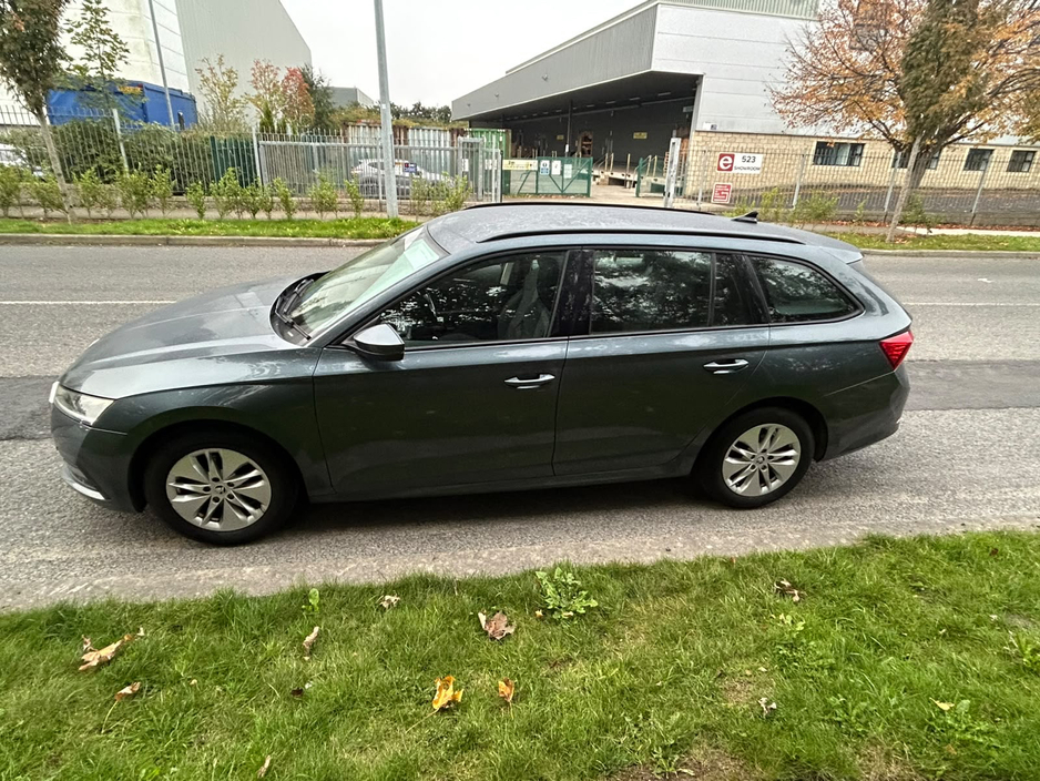 2022 Skoda Octavia 1L Petrol For Sale Images