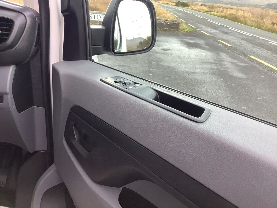 2022 Opel Vivaro 1.5L Diesel For Sale Images