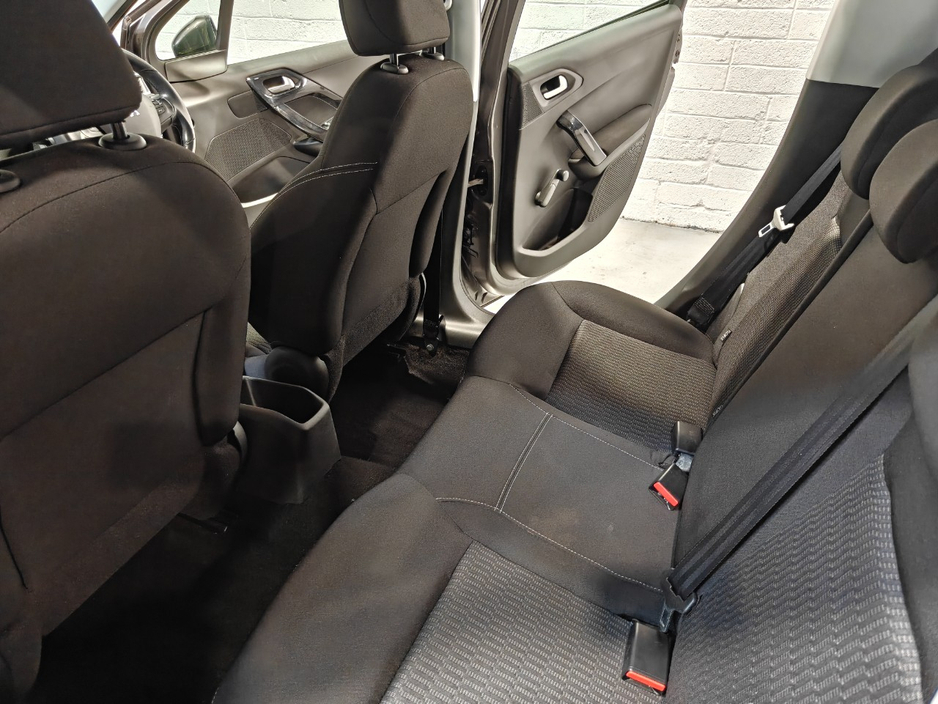 Peugeot 208 ACTIVE 1.2 68 6.2 4DR — thumbnail 19