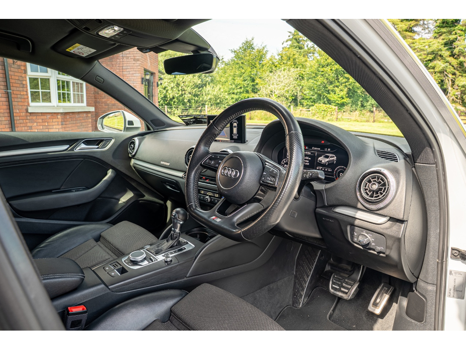 Audi A3 DBA-8VCXS — thumbnail 9