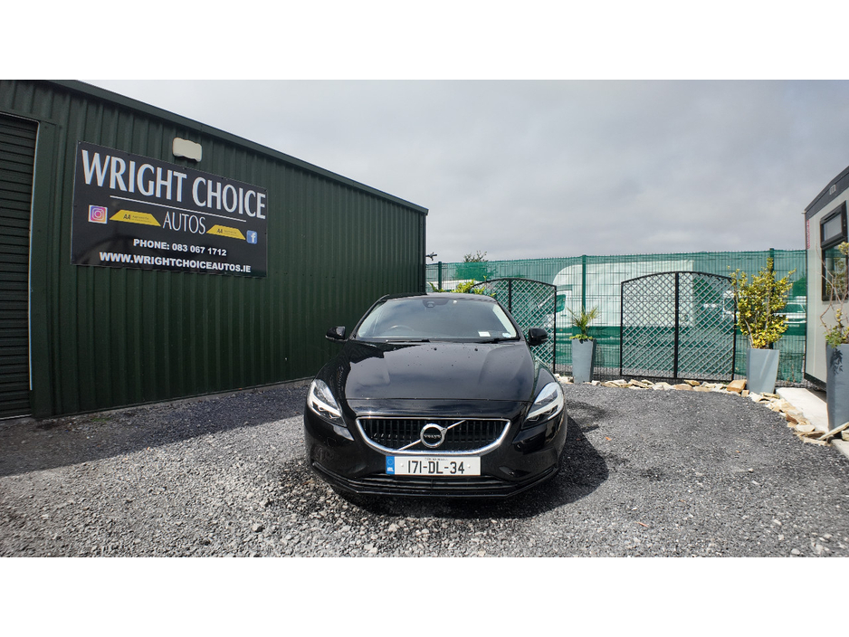 2017 Volvo V40 2L Diesel For Sale Images