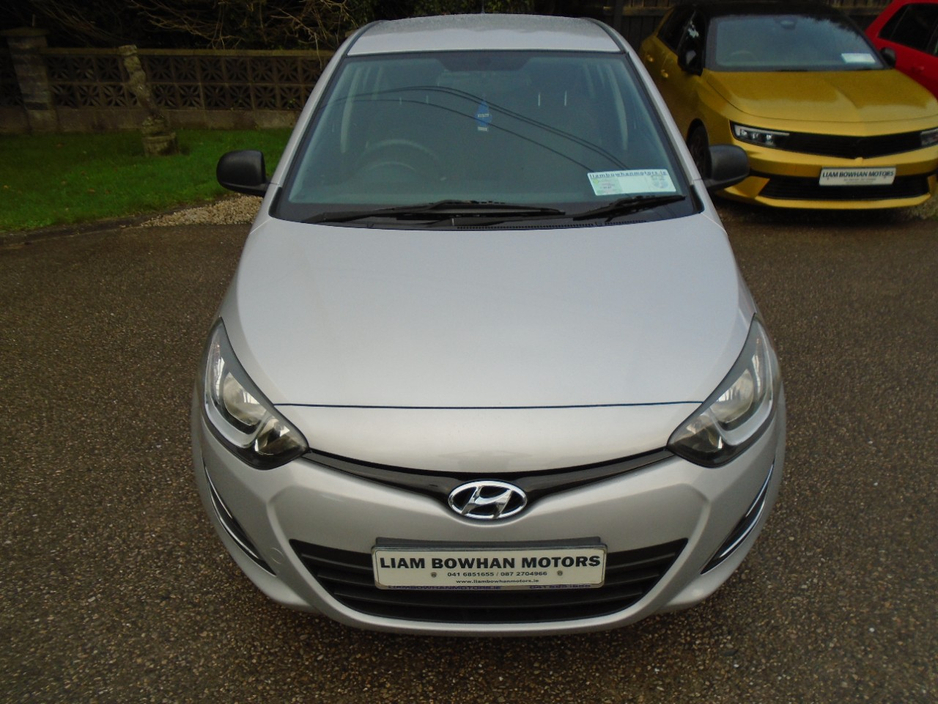 2013 Hyundai i20 1.2L Petrol For Sale Images