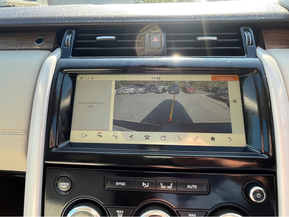 2019 Land Rover Discovery 2L Diesel For Sale Images