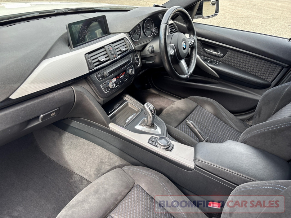 BMW 3 Series 320D MSPORT ESTATE , ALCANTARA INTERIOR // LOW MILEAGE — thumbnail 13