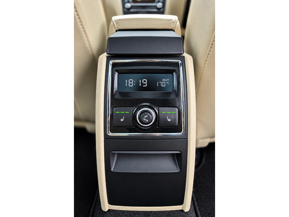2015 Skoda Superb 2L Diesel For Sale Images