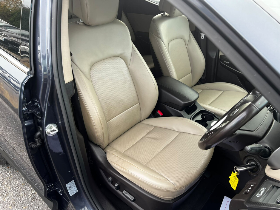 2016 Hyundai Santa Fe 2.2L Diesel For Sale Images