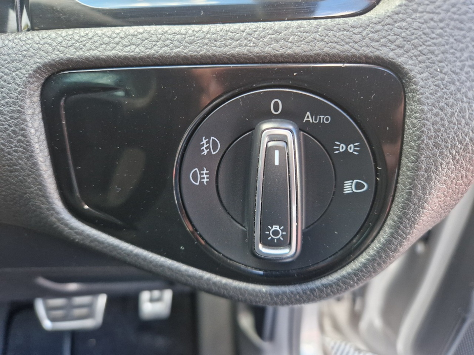 2013 Volkswagen Golf 1.4L Petrol For Sale Images