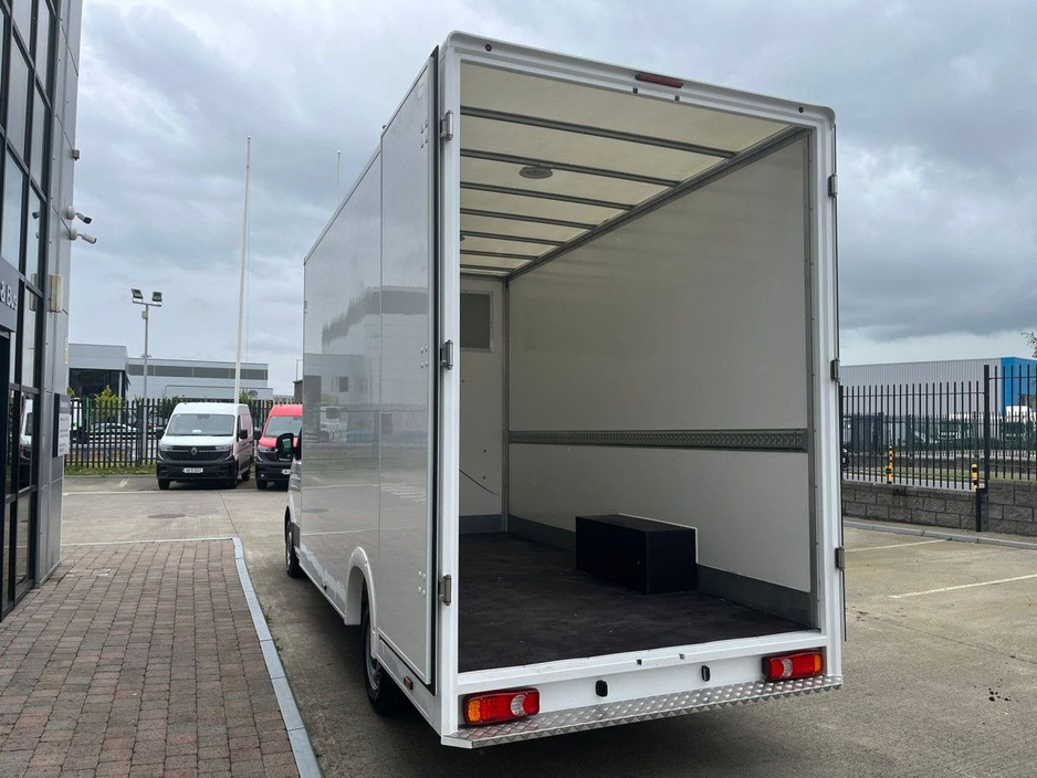 2026 MAN TGE 2L Diesel For Sale Images