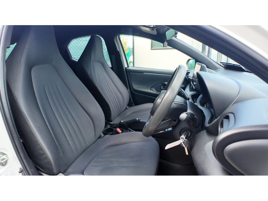 2020 Toyota Yaris 1L Petrol For Sale Images