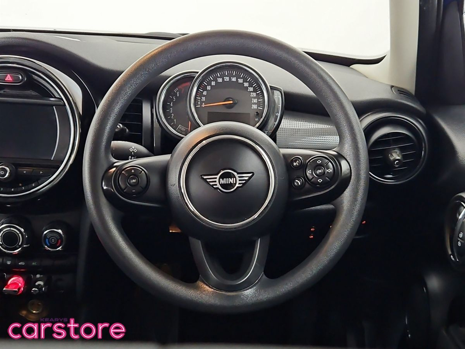 MINI Hatch Cooper Classic — thumbnail 18