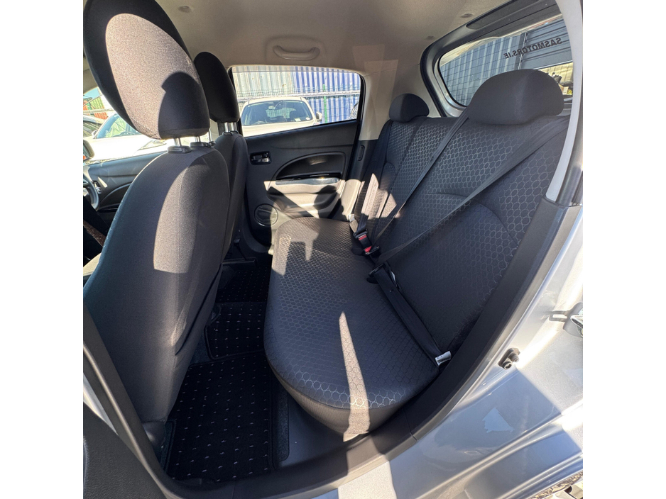 Mitsubishi Mirage — thumbnail 15